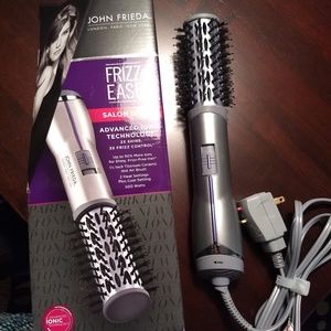 John Frieda hot air styling brush Frizz Ease